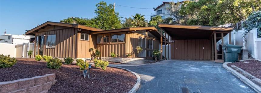 8893 Country Club Pl