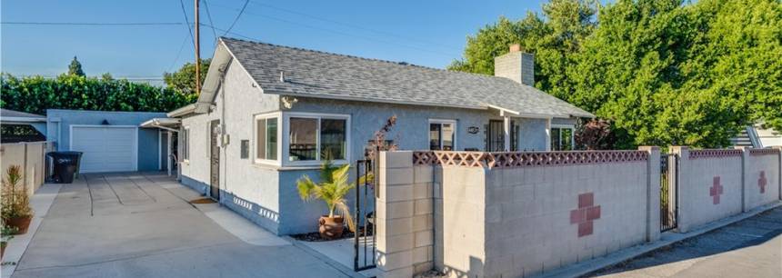 445 1/2 E Puente St