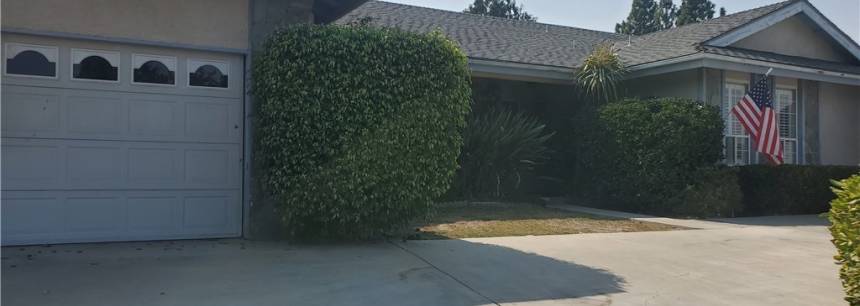 12733 Woodley Ave