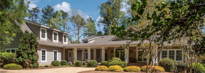 600 Foxfield Ln