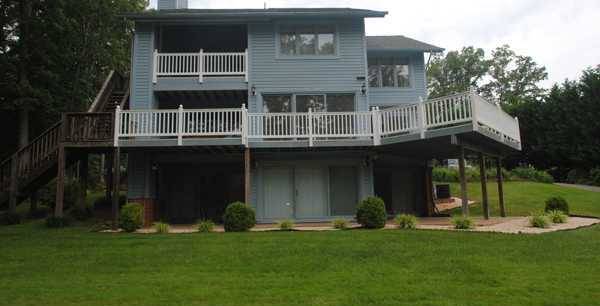 1422 E Overlook Dr