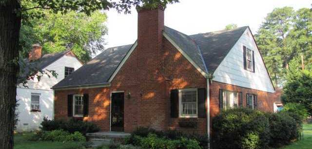 920 Pepper Ave
