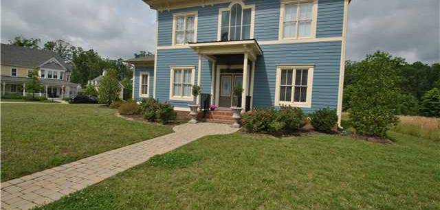1607 Bedwyn Ln