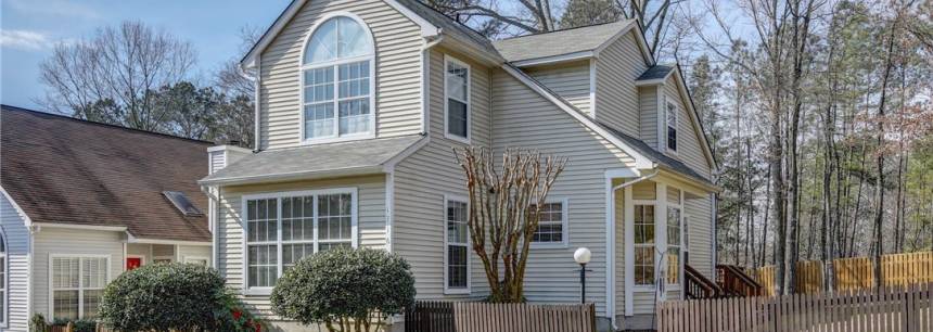1716 Timberly Waye