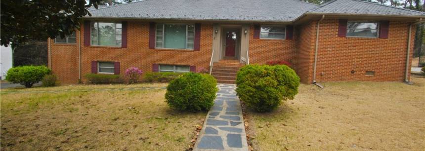 1110 Durwood Cres