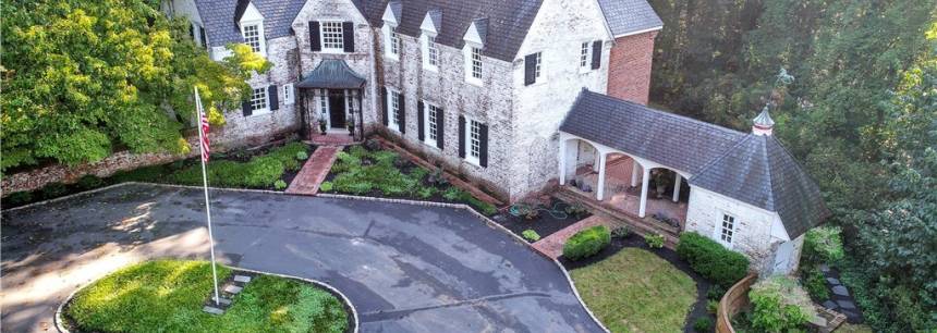 18 Hampton Hills Ln