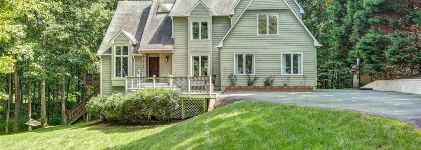 1600 Oakengate Ln