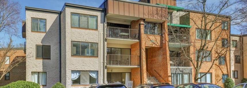 1505 Regency Woods Rd 101