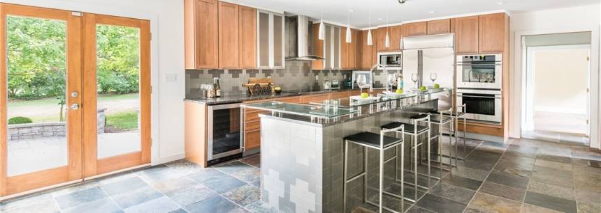 104 N Erlwood Ct