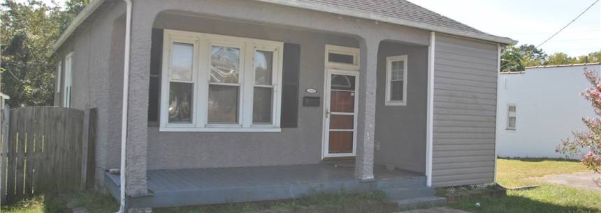 1309 Byron St