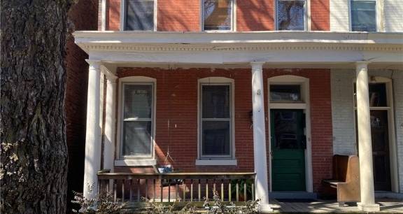 16 S Davis Ave