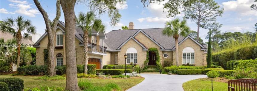 7 Harrogate Dr