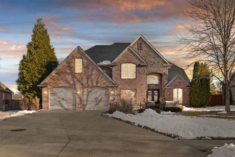 5517 Chadwick Dr