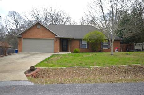 8 Stirling Ln