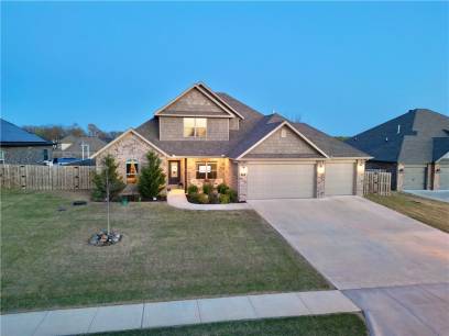 701 Valley Ln