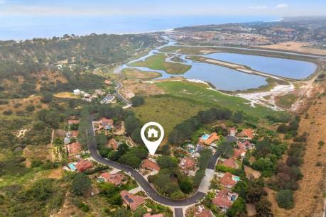 2990 Racetrack View Dr