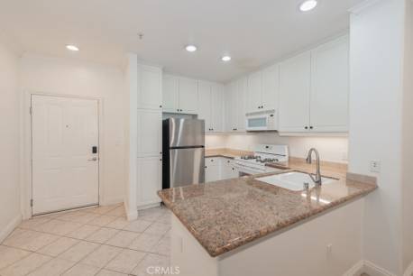 3242 Watermarke Pl