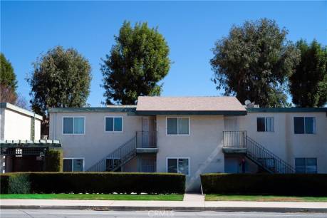 10636 Woodley Ave 1