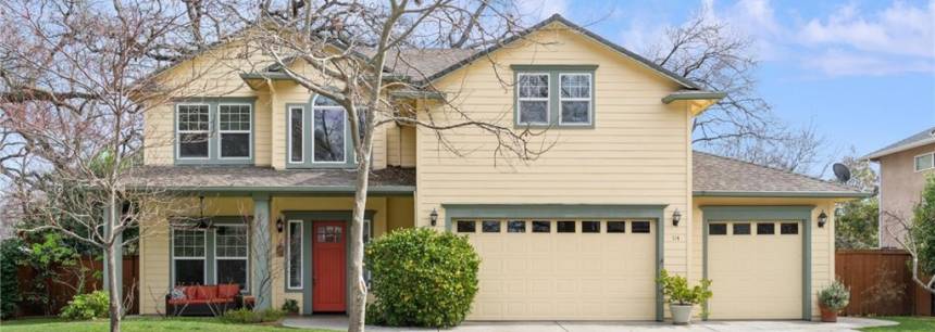 114 Secluded Oaks Ct