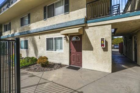 940 Calla Ave 8