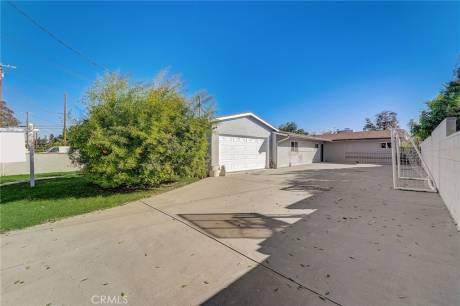 15712 Vintage St