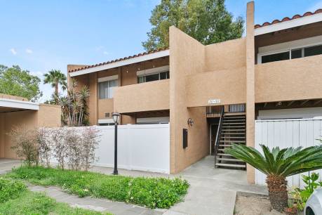 1101 W Macarthur Blvd 181