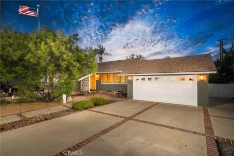 464 Cinderella Dr