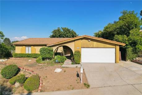 12706 Byron Ave