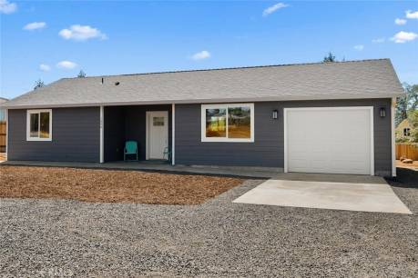 1646 Log Cabin Ln