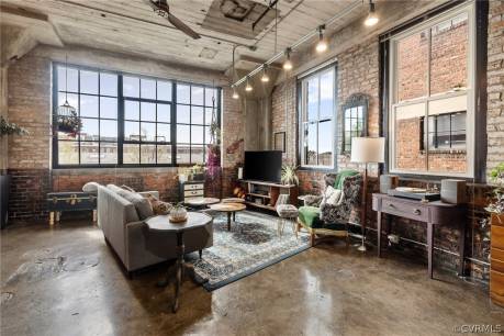 201 Hull St U32