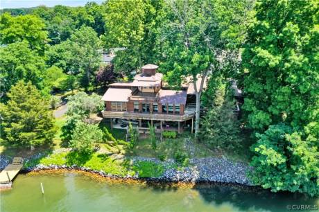 238 Pine Knob Cir