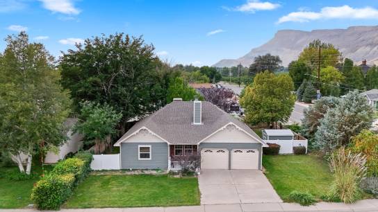 106 Sunset Circle