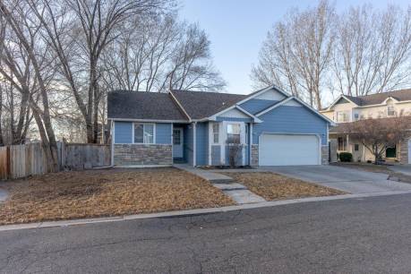 647 Brooks Court