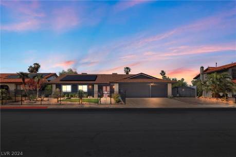 2704 La Solana Way
