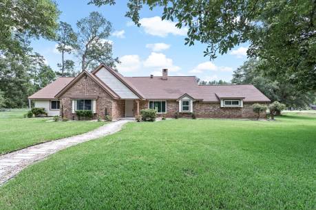 103 Pinecone Ln