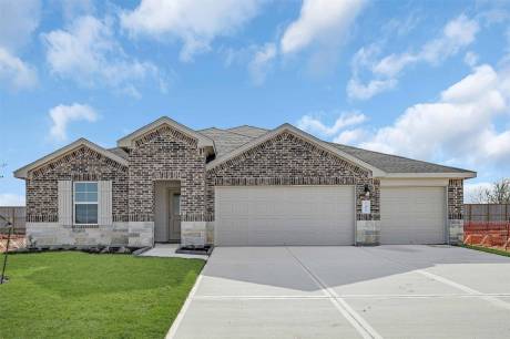 1680 Holly Trails