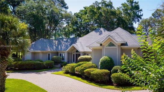 14 Retreat Ln