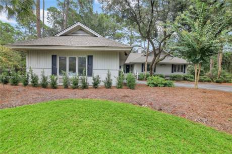4 Mckays Point Rd