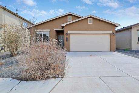 5818 Eddy Dr NE