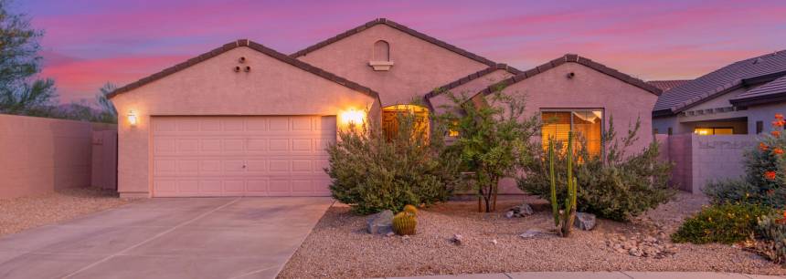 17573 W Acacia Ct