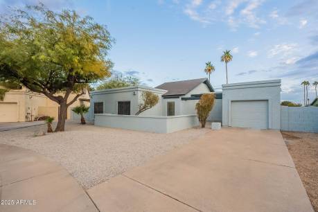 1509 W Loughlin Dr