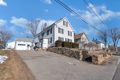 25 Tibbetts St