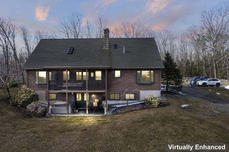 626 Howes Corner Rd