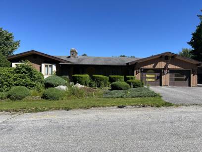 11 Robinson Gdns