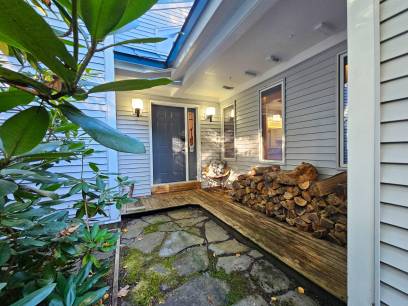 1 Stone Ridge Dr