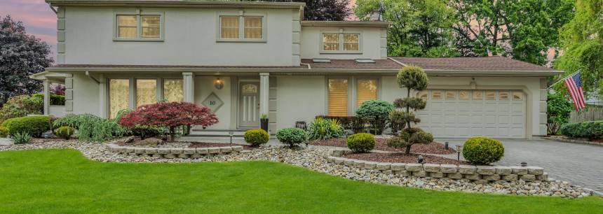 10 Lake Louise Rd