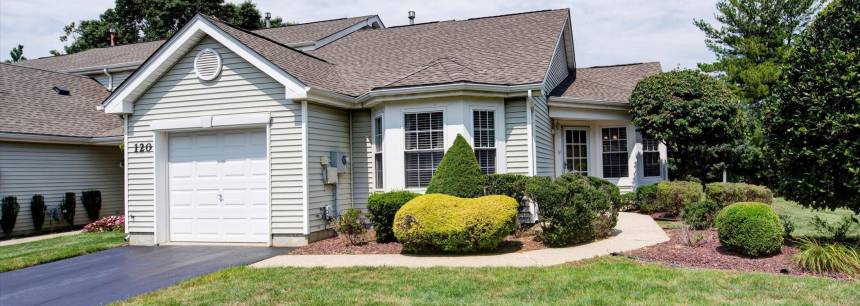 120 Mimosa Ln