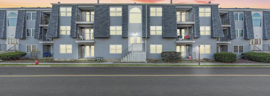 98 Beachway Ave #16