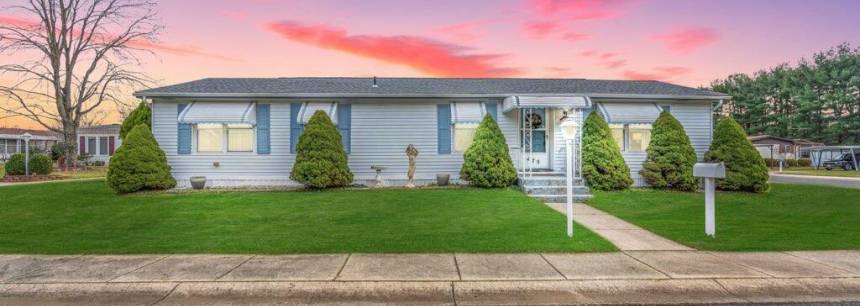475 Charles Pl