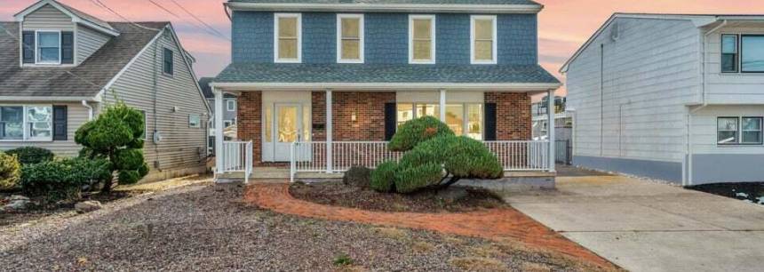 2114 Middle Ave